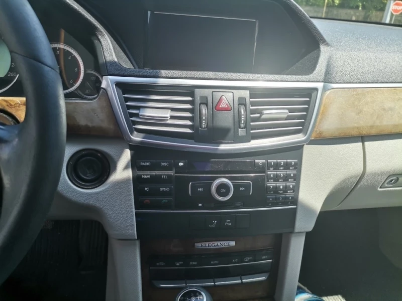 Mercedes-Benz E 220 CDI blueefficiency, снимка 13 - Автомобили и джипове - 51871592