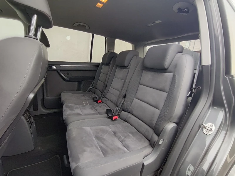 VW Touran 1.4TSI 150hp, снимка 4 - Автомобили и джипове - 52643181