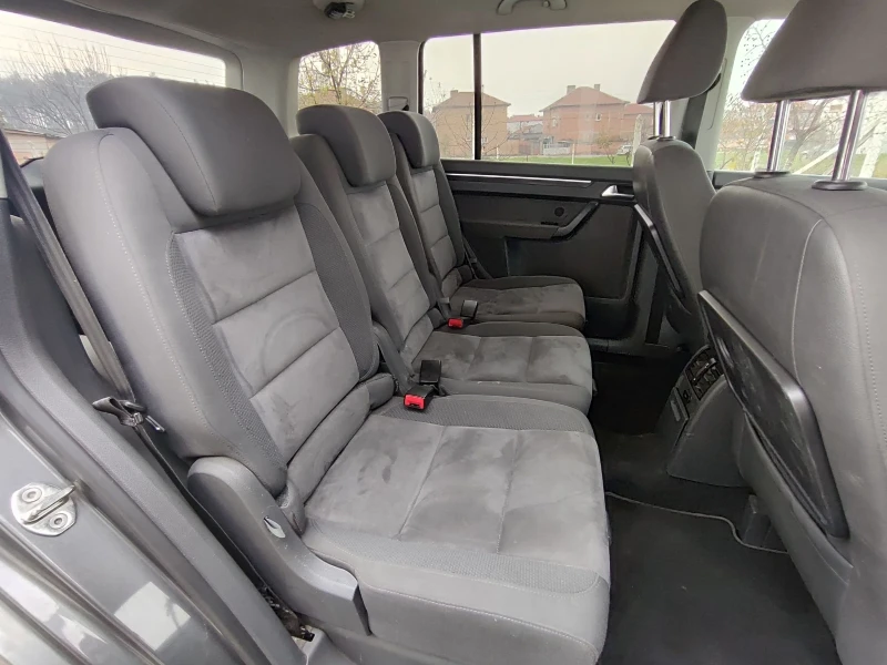 VW Touran 1.4TSI 150hp, снимка 8 - Автомобили и джипове - 52643181