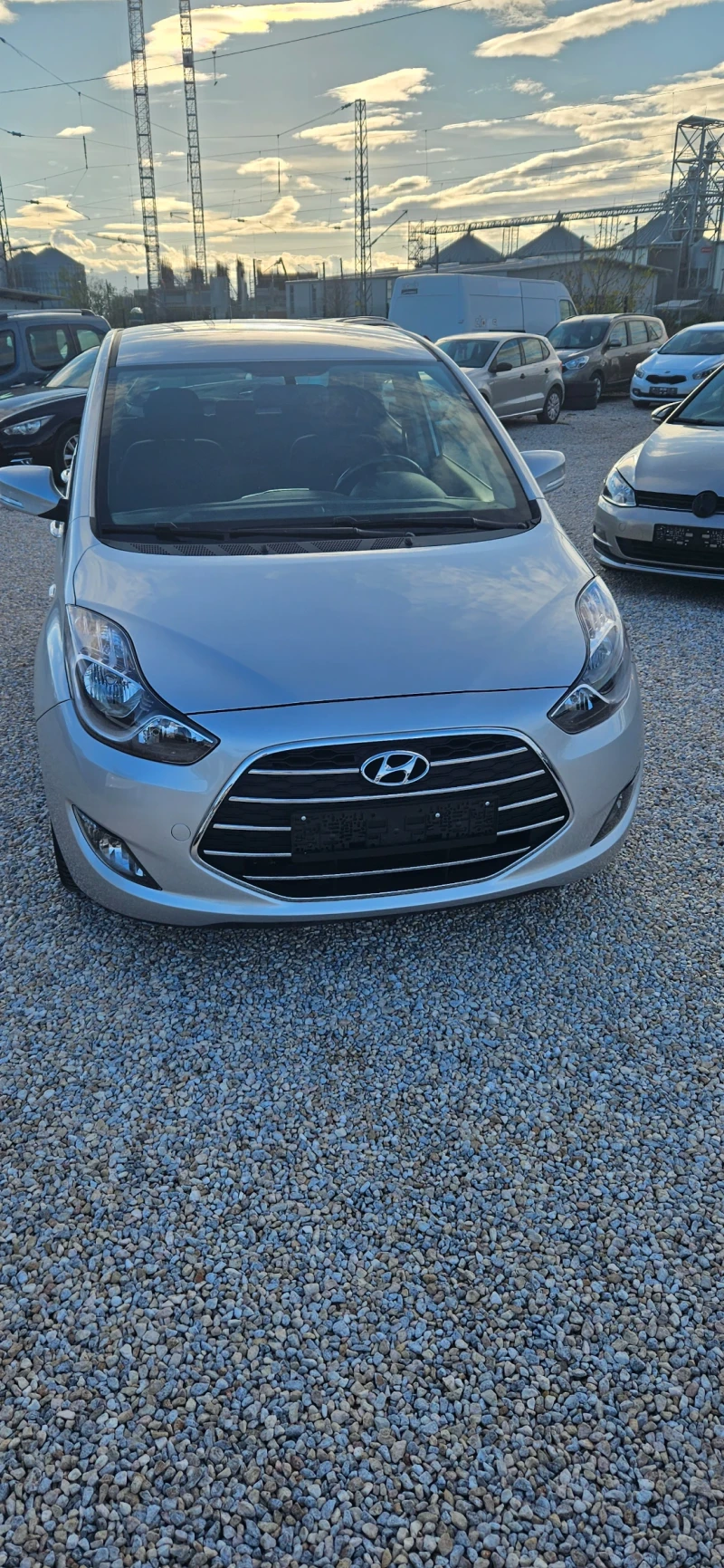 Hyundai Ix20 - 18999 лв. / 9714.03 € - 75650549 1