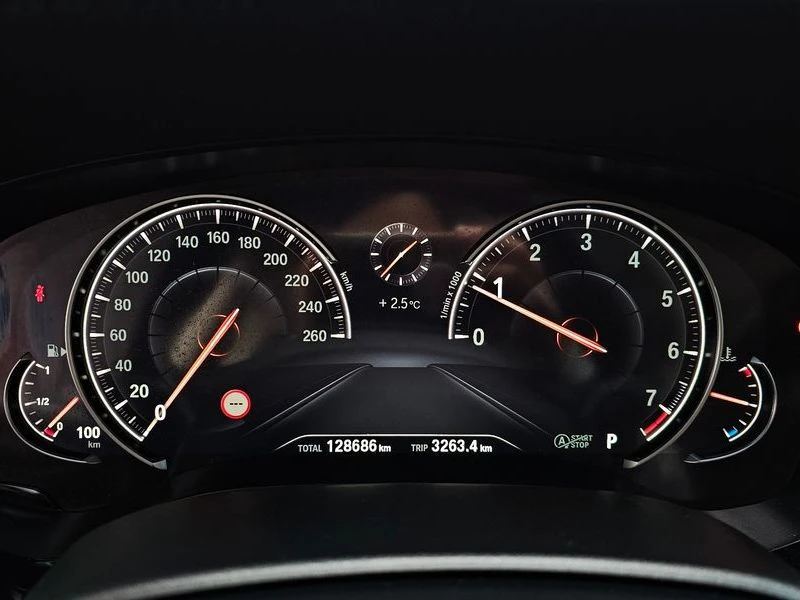 BMW 520 2.0 Automatic, снимка 10 - Автомобили и джипове - 55475654