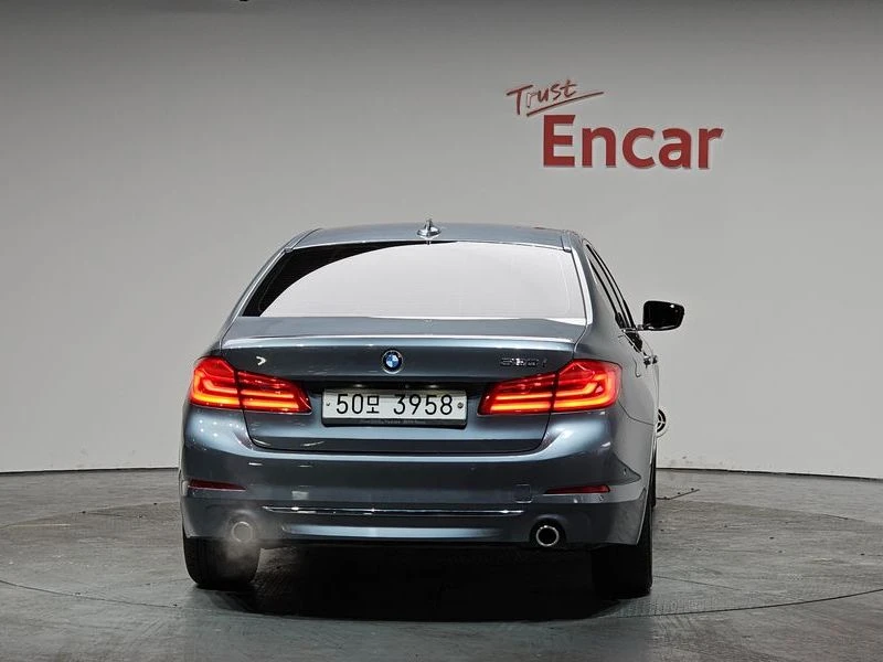 BMW 520 2.0 Automatic, снимка 3 - Автомобили и джипове - 55475654