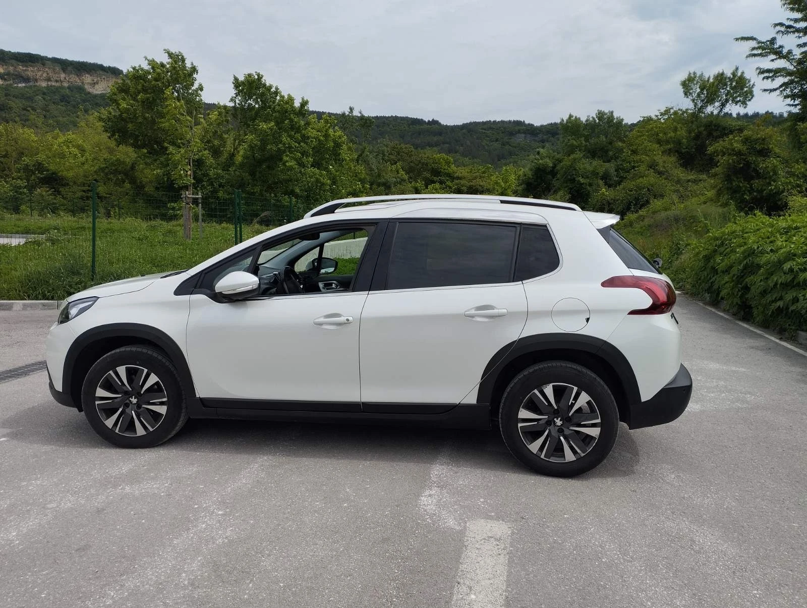 Peugeot 2008 ALLURE 1.2 , снимка 1