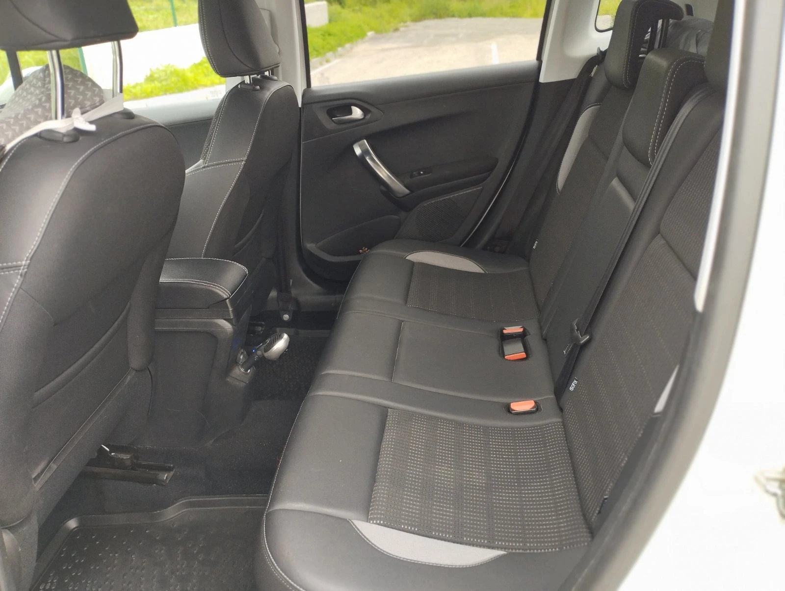 Peugeot 2008 ALLURE 1.2  | Mobile.bg   14