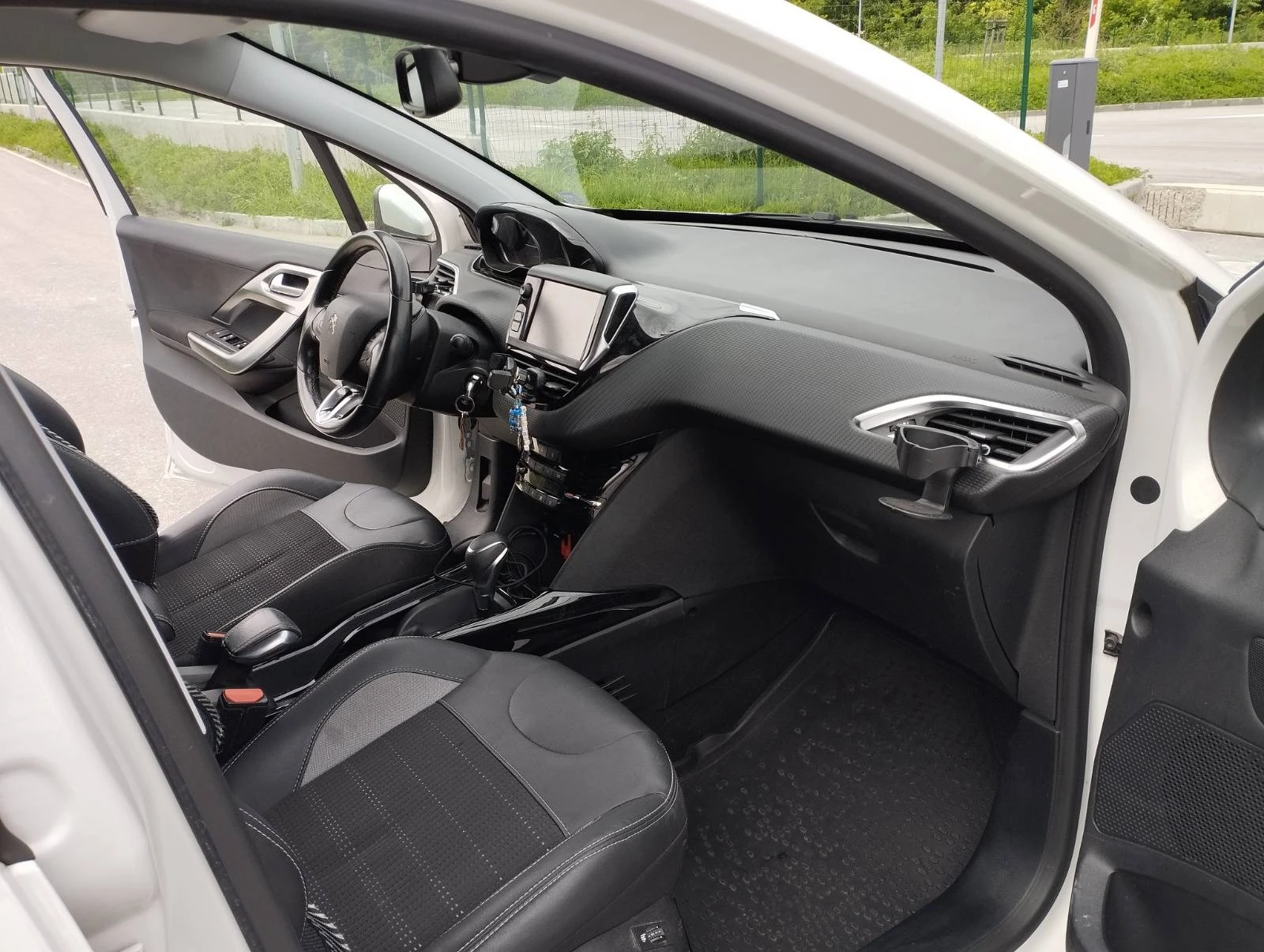 Peugeot 2008 ALLURE 1.2  | Mobile.bg   13