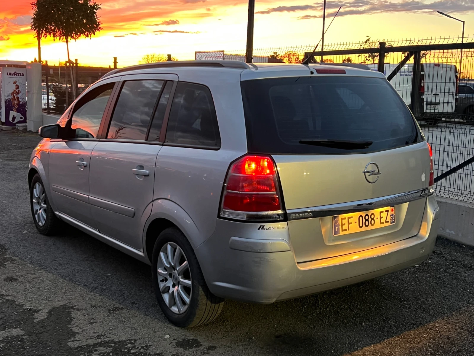 Opel Zafira 1.9 CDTi 100 - изображение 4