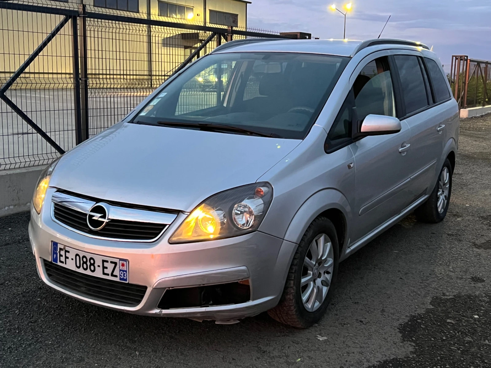 Opel Zafira 1.9 CDTi 100 - изображение 3