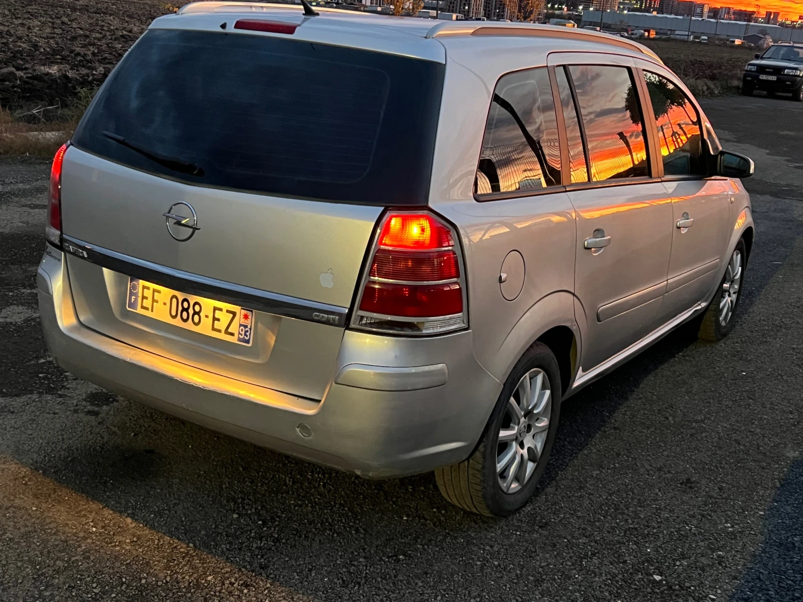 Opel Zafira 1.9 CDTi 100 - изображение 6