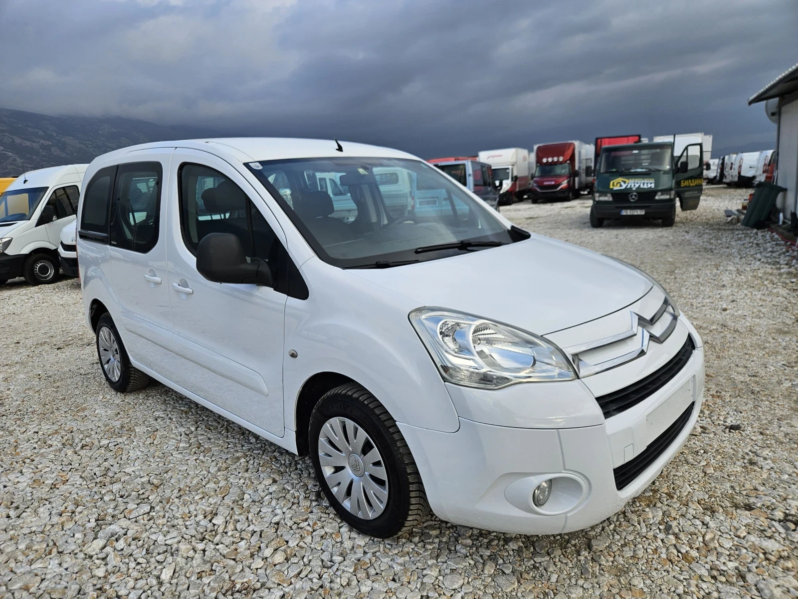 Citroen Berlingo 1.6 HDi, Клима, Две странични - изображение 7