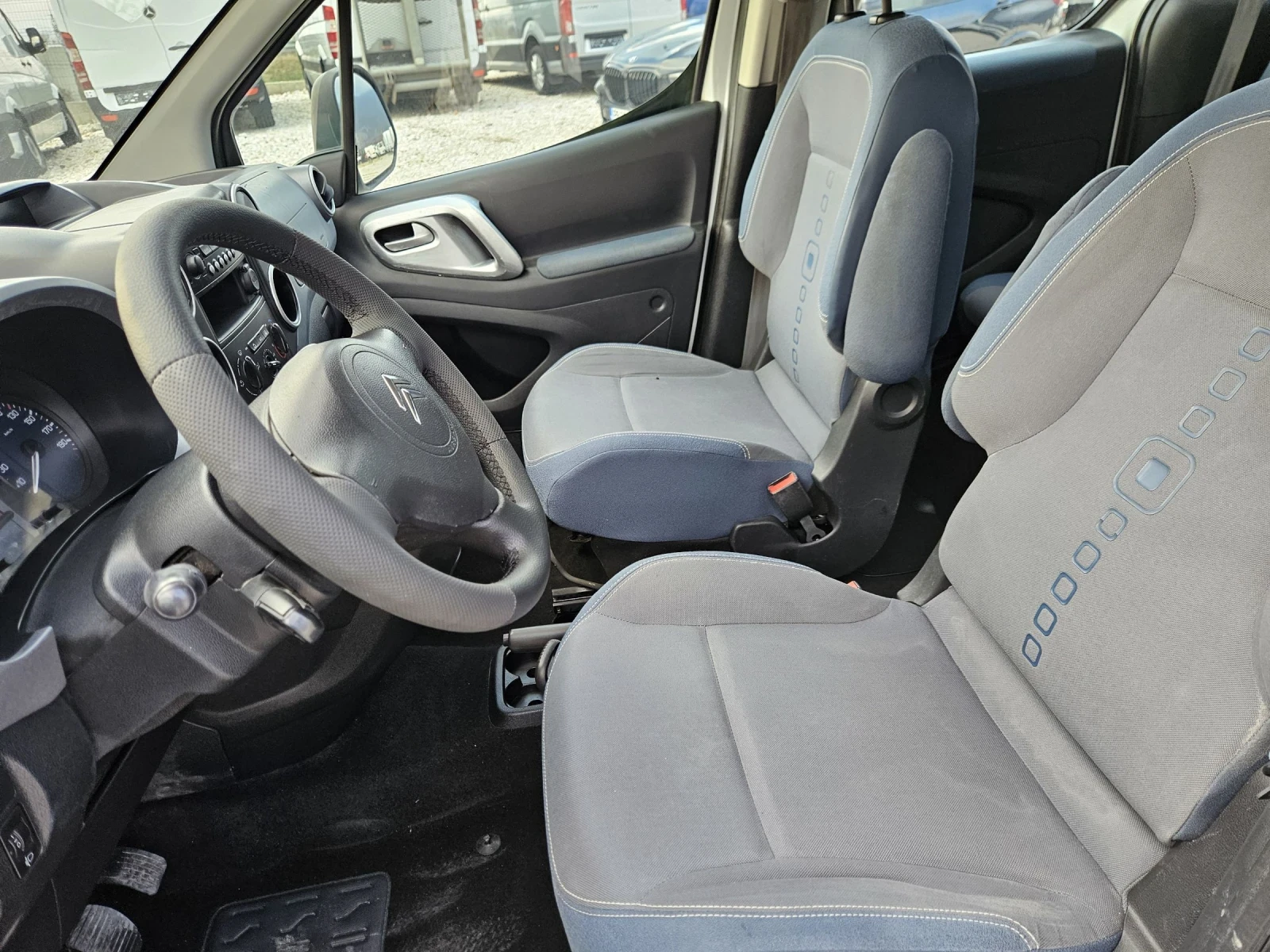 Citroen Berlingo 1.6 HDi, Клима, Две странични - изображение 9