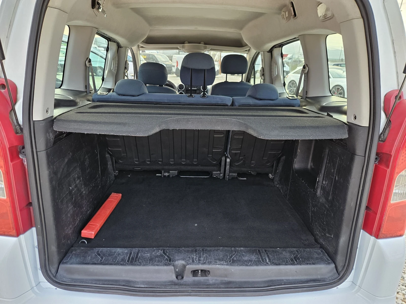 Citroen Berlingo 1.6 HDi, Клима, Две странични | Mobile.bg — изображение 13