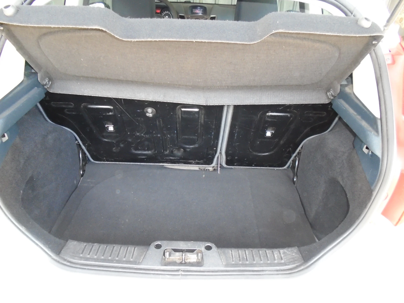 Ford Fiesta 1.4 ГАЗ - изображение 6