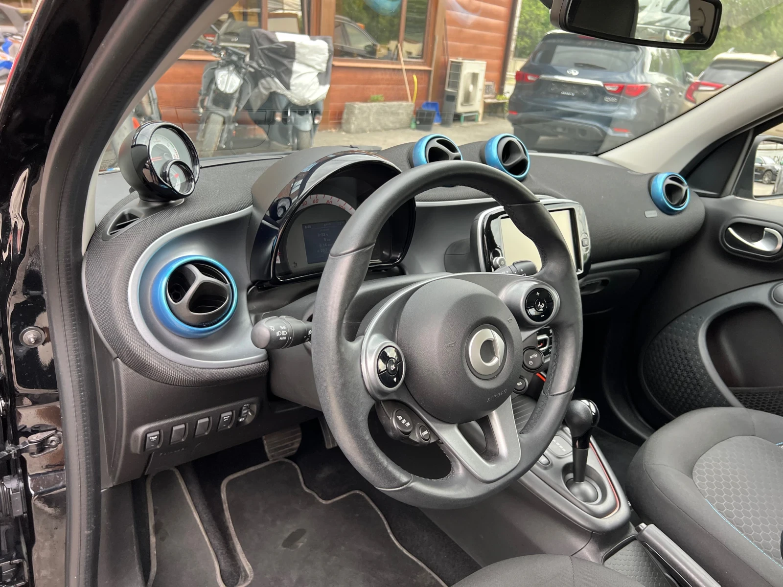 Smart Forfour EQ Led Facelift CarPlay Панорама  | Mobile.bg — изображение 11