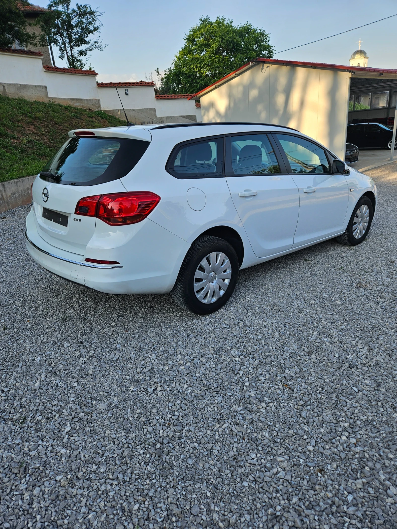 Opel Astra 1.6д  110кс ЕВРО 6 - изображение 6