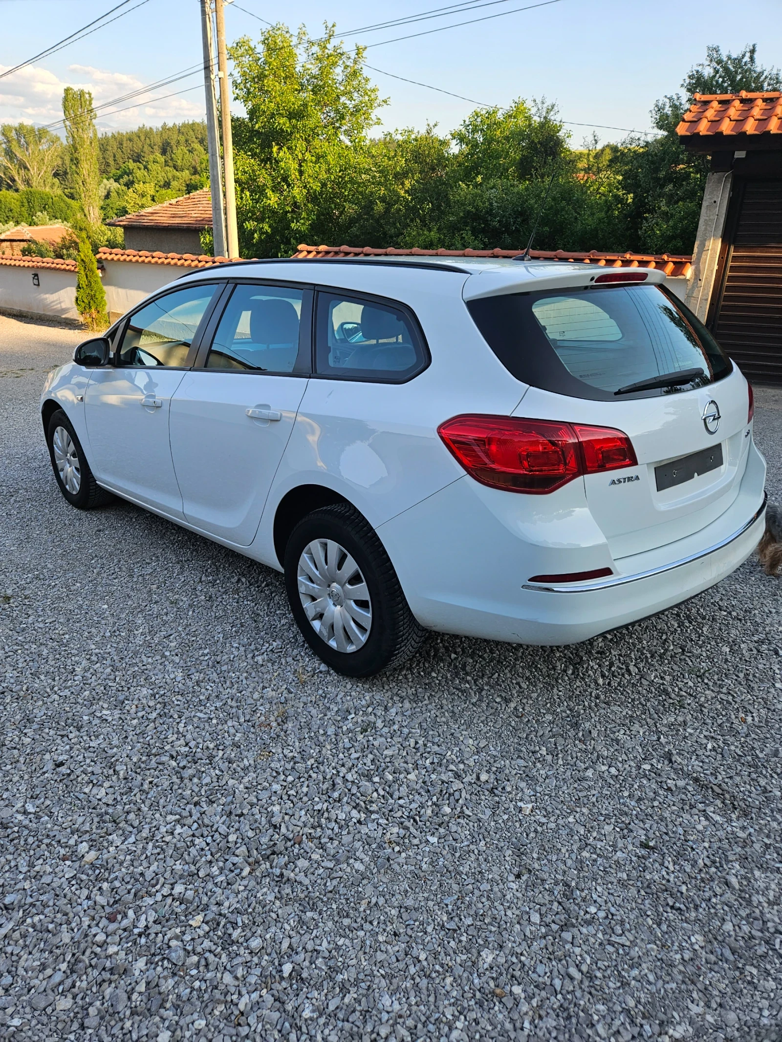 Opel Astra 1.6д  110кс ЕВРО 6 - изображение 5