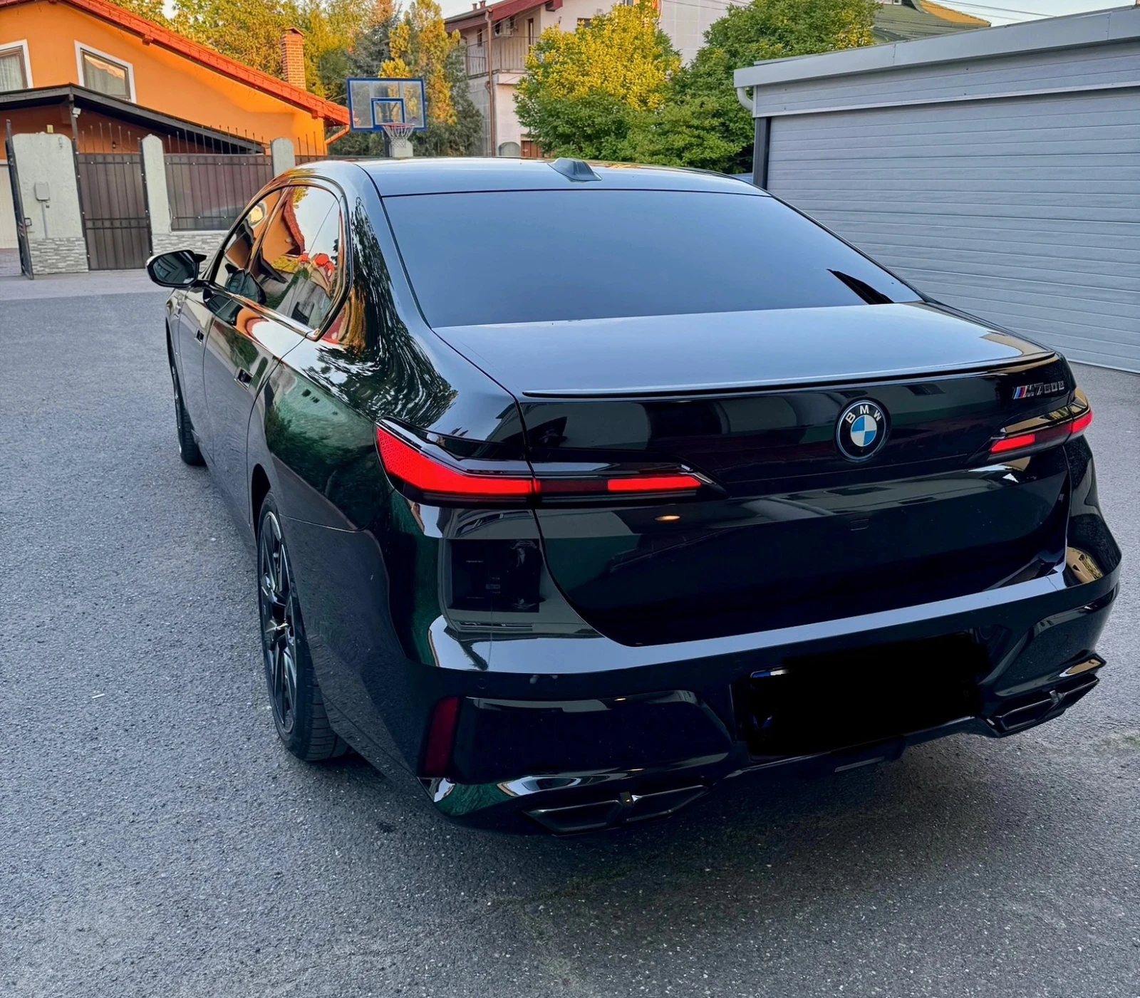 BMW 760 M760e xDrive - изображение 4