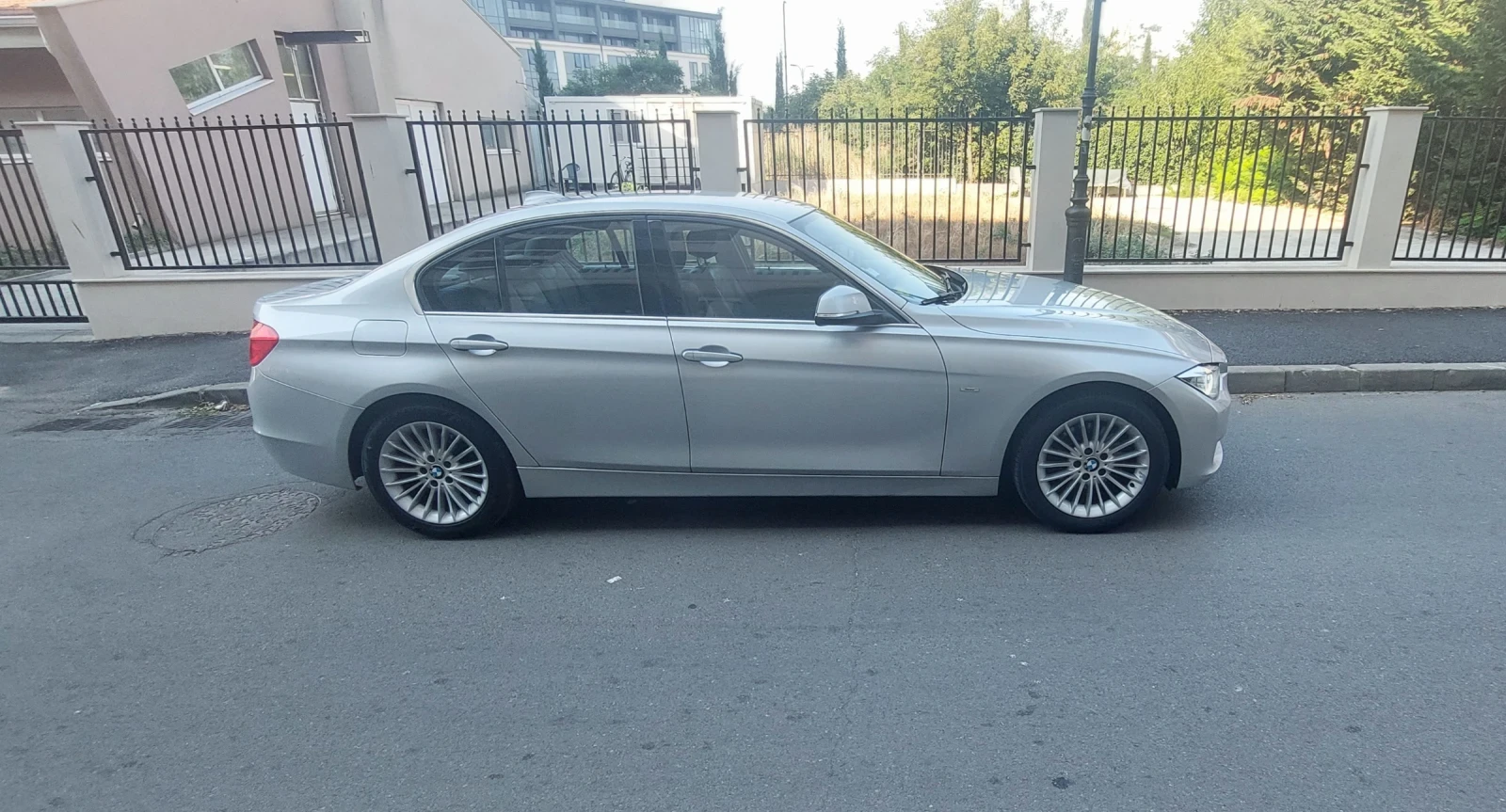 BMW 320 320 D LUXURY - изображение 6