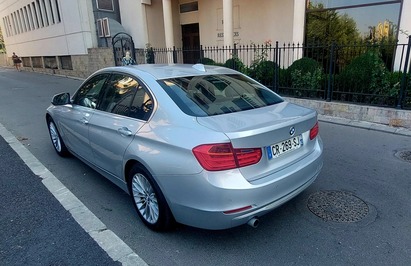 BMW 320 320 D LUXURY - изображение 7