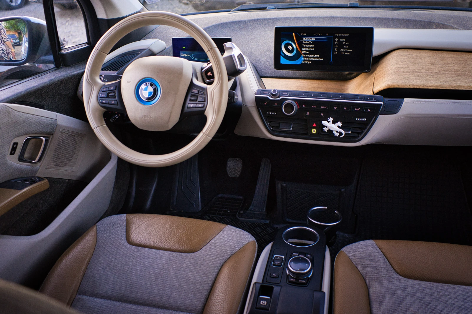 BMW i3 60Ah/20kWh -_- 125 kW - изображение 9