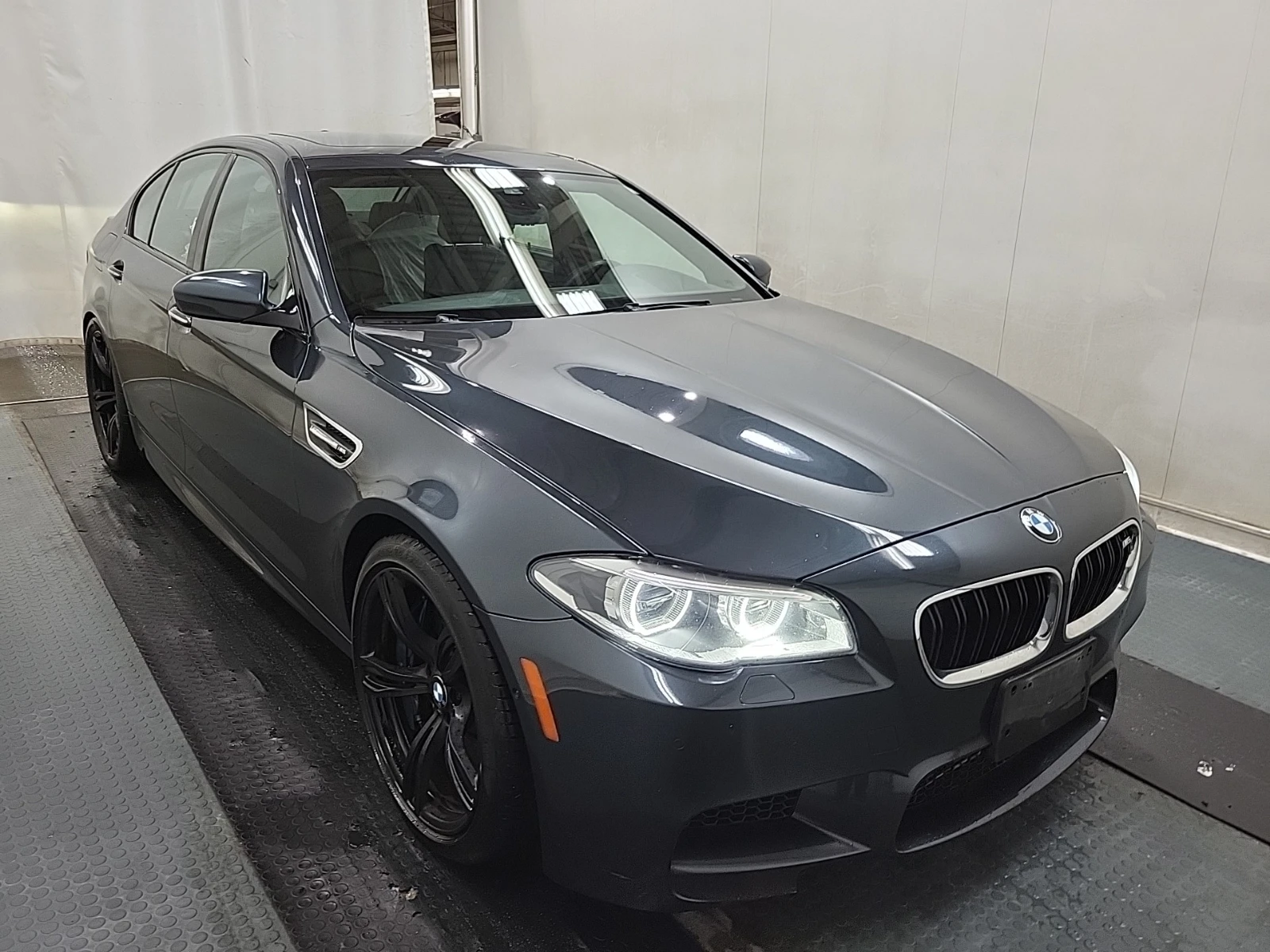 BMW M5 * АвтоКредит*  - изображение 2