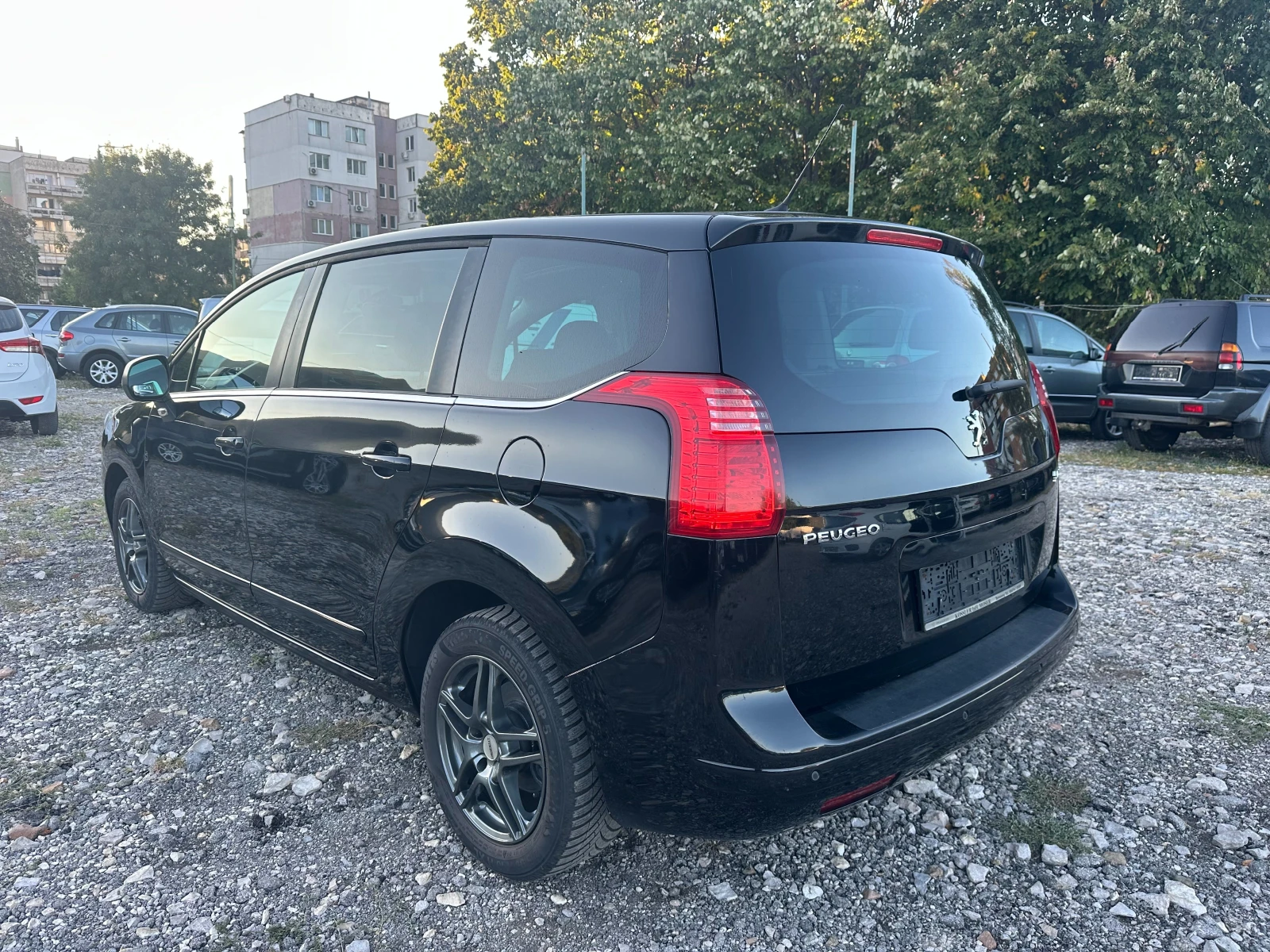 Peugeot 5008 1.6HDI 112kc PANO NAVI - изображение 5