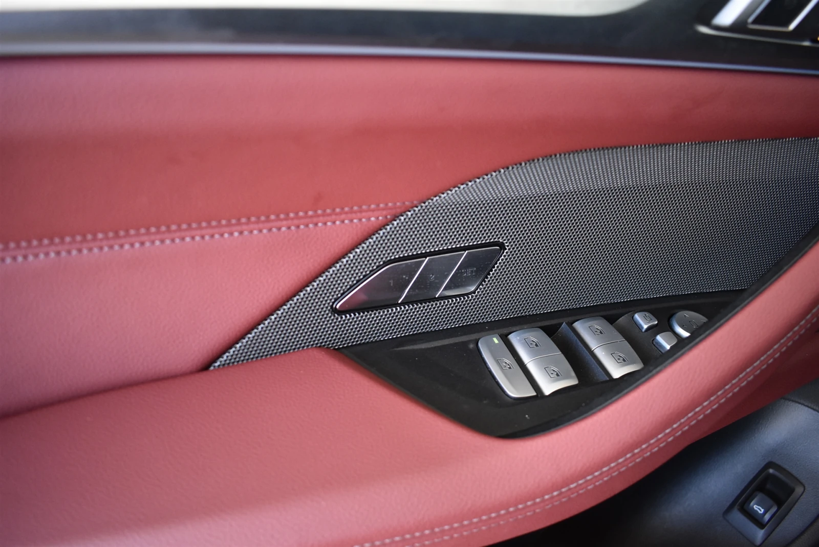 BMW i4 xDrive40   | Mobile.bg   9