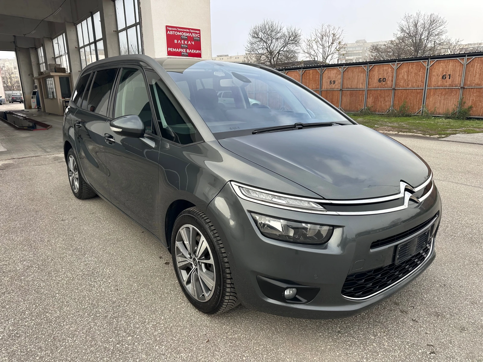 Citroen Grand C4 Picasso 2.0HDI Exclusive Design  | Mobile.bg   9