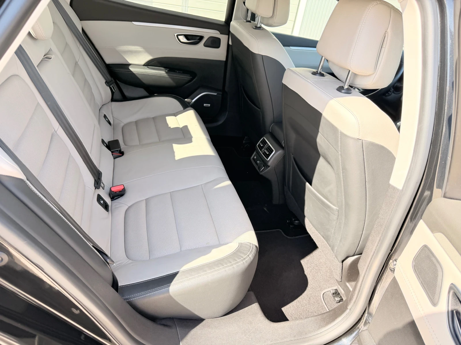 Renault Talisman 1.6dci 131k.c Energy Executive* 4Control* , снимка 16 - Автомобили и джипове - 53772139