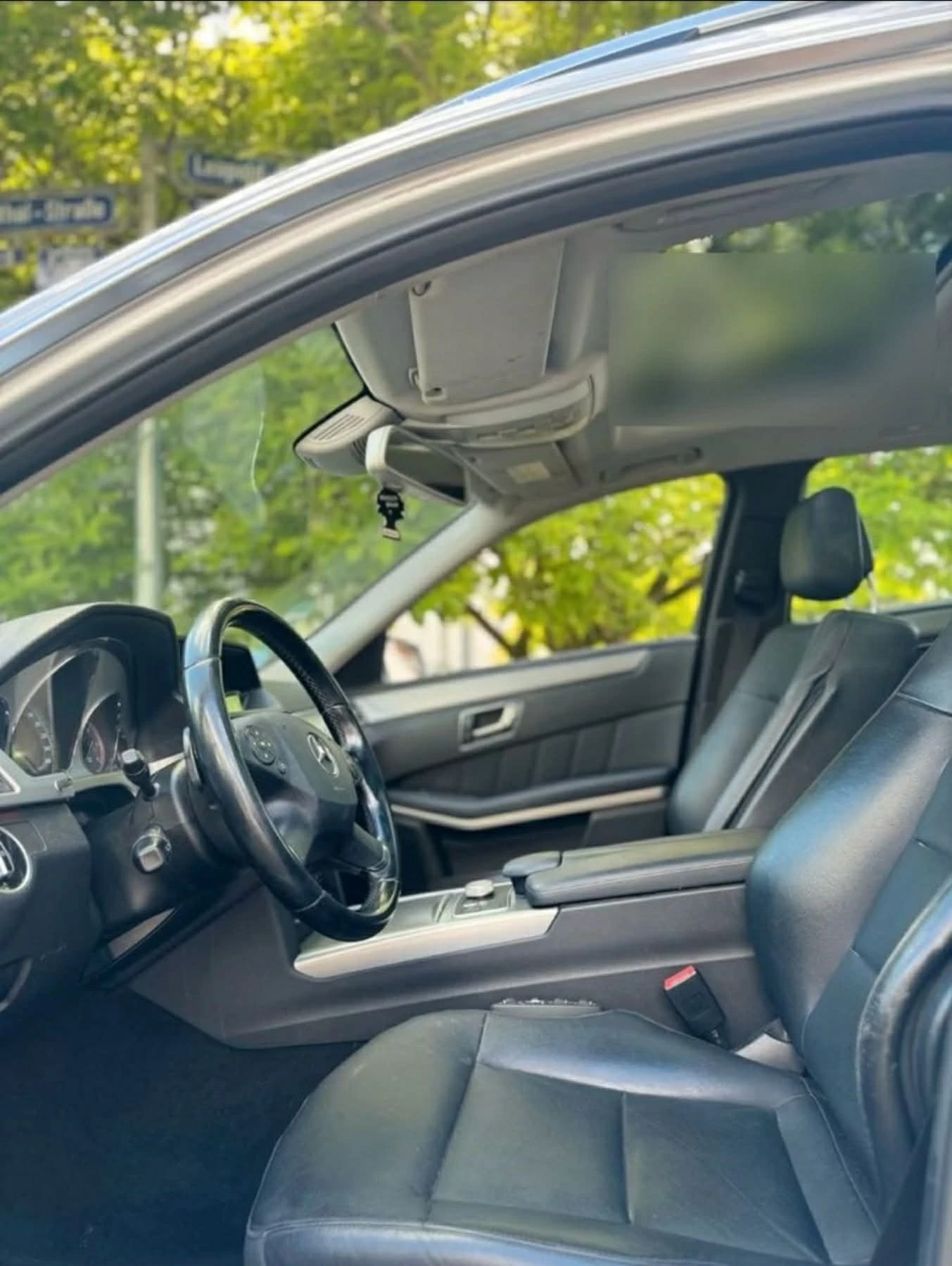 Mercedes-Benz E 350 350 4 matic, снимка 11 - Автомобили и джипове - 53859364