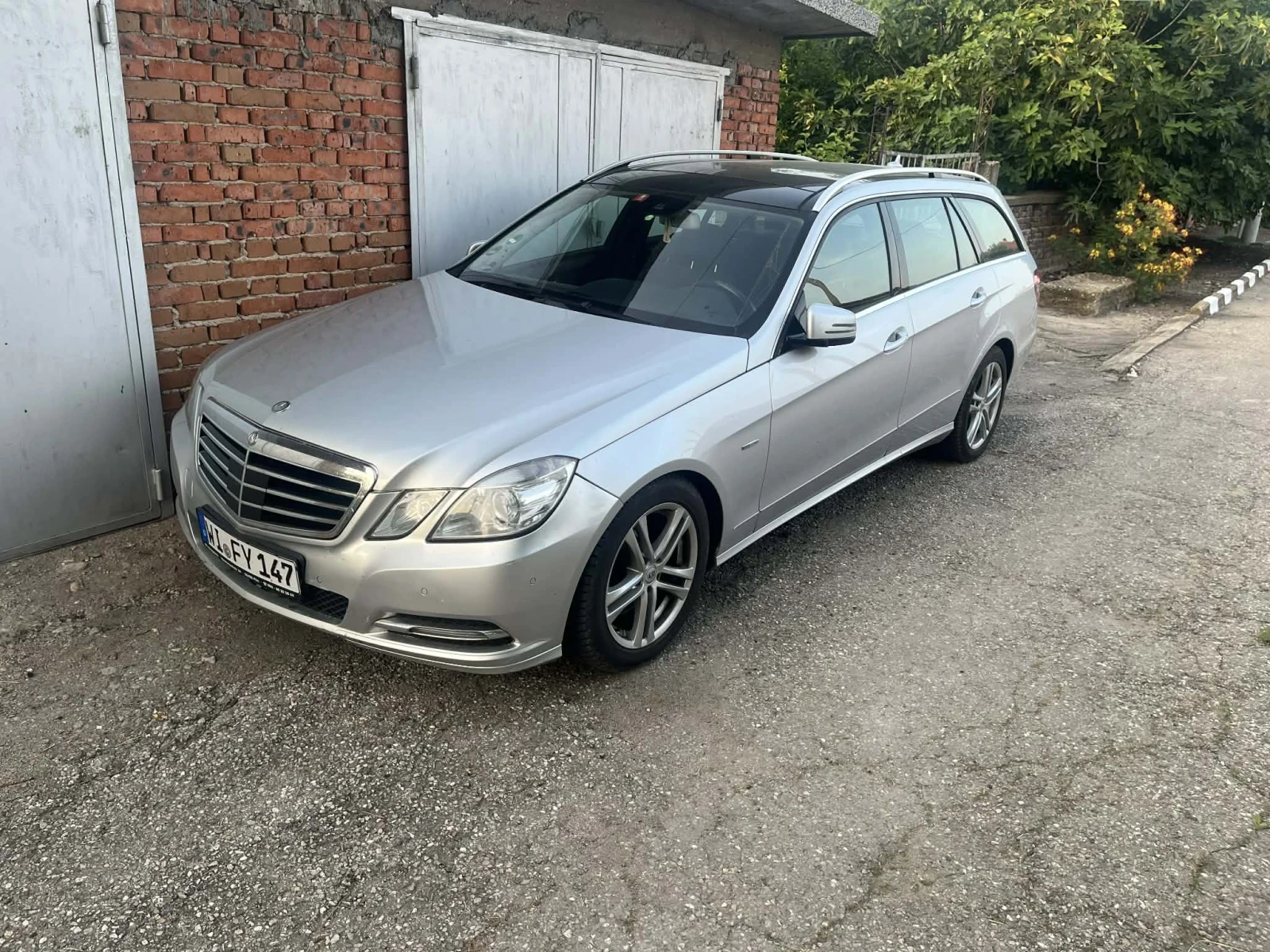 Mercedes-Benz E 350 350 4 matic, снимка 2 - Автомобили и джипове - 53859364