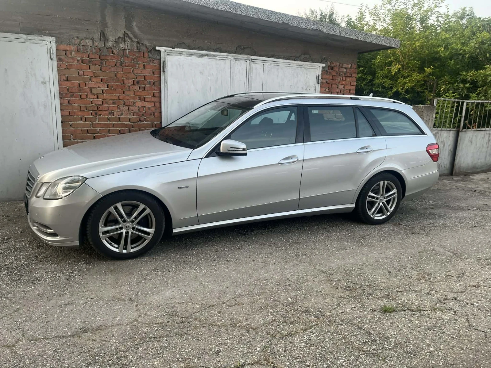 Mercedes-Benz E 350 350 4 matic, снимка 5 - Автомобили и джипове - 53859364