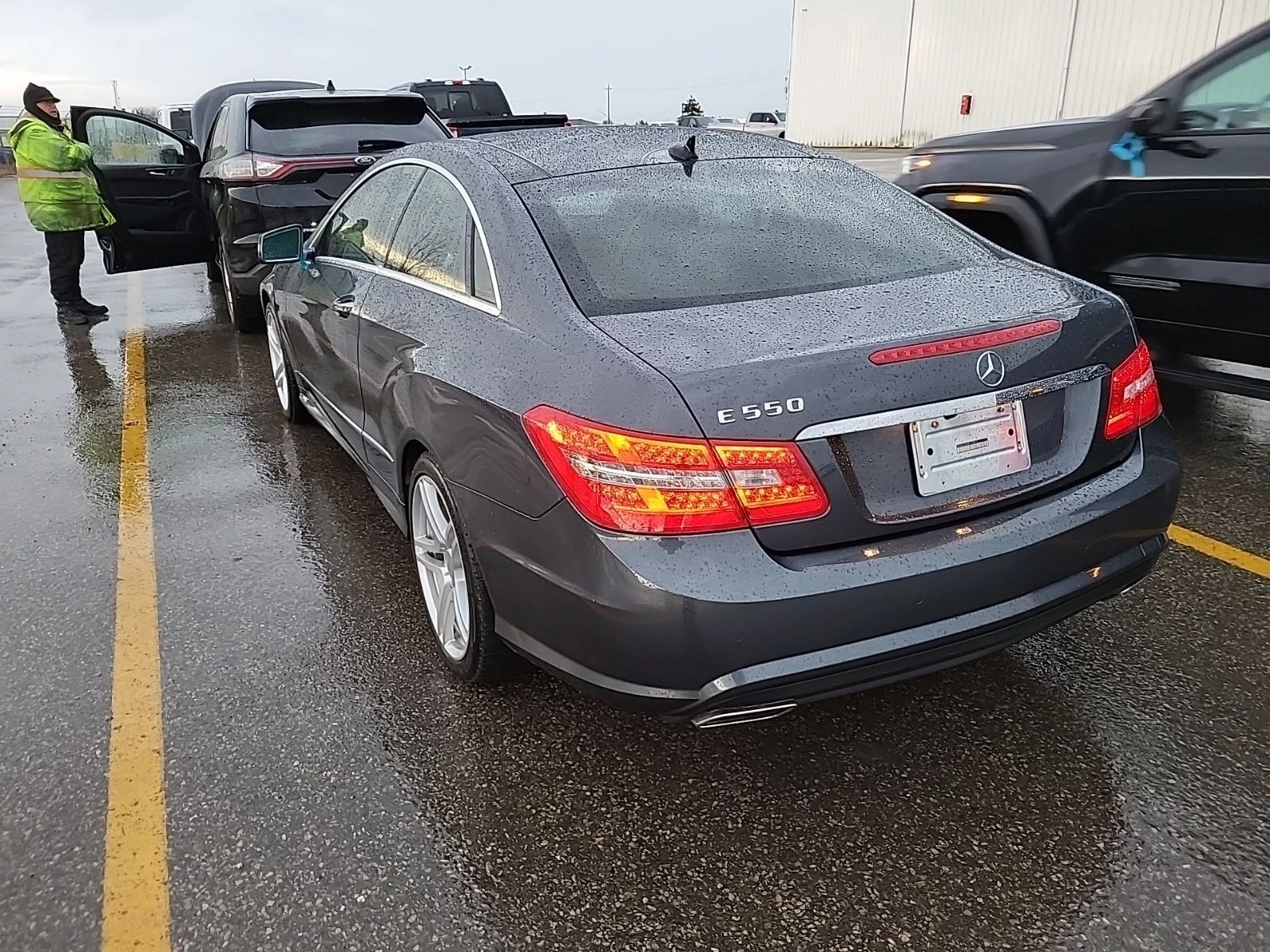 Mercedes-Benz E 500 550 С РЕГИСТРАЦИЯ & АВТО КРЕДИТ , снимка 4 - Автомобили и джипове - 54067666