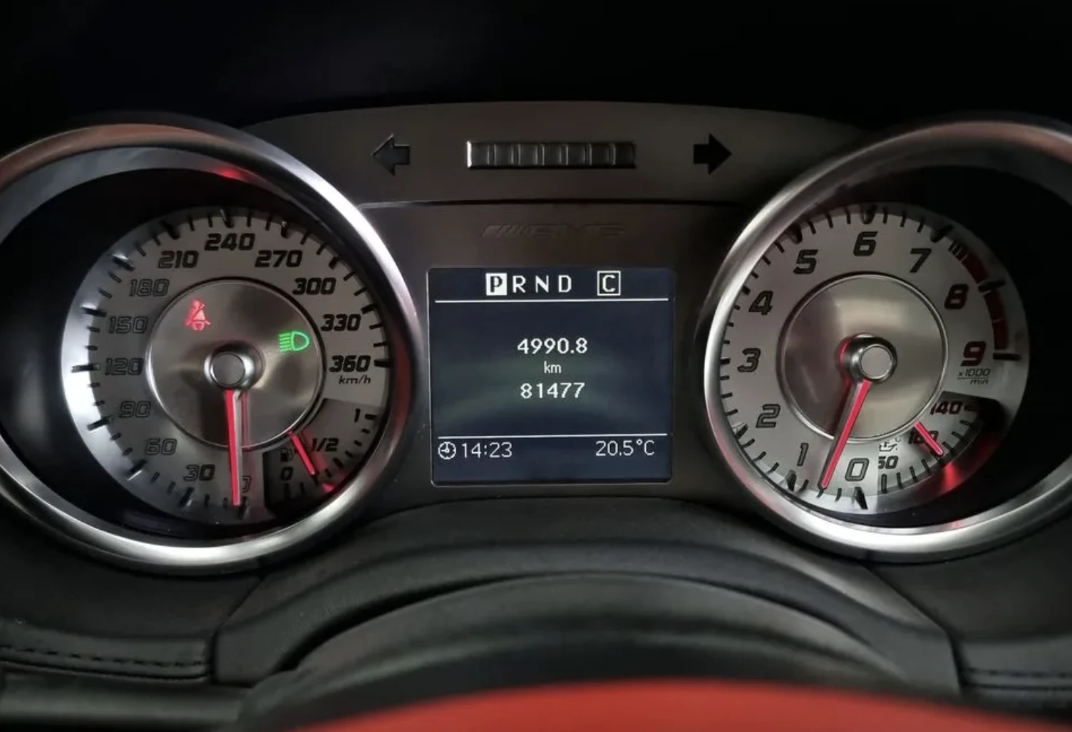 Mercedes-Benz SLS AMG/ЦЕНА БЕЗ АНАЛОГ!, снимка 8 - Автомобили и джипове - 54125647