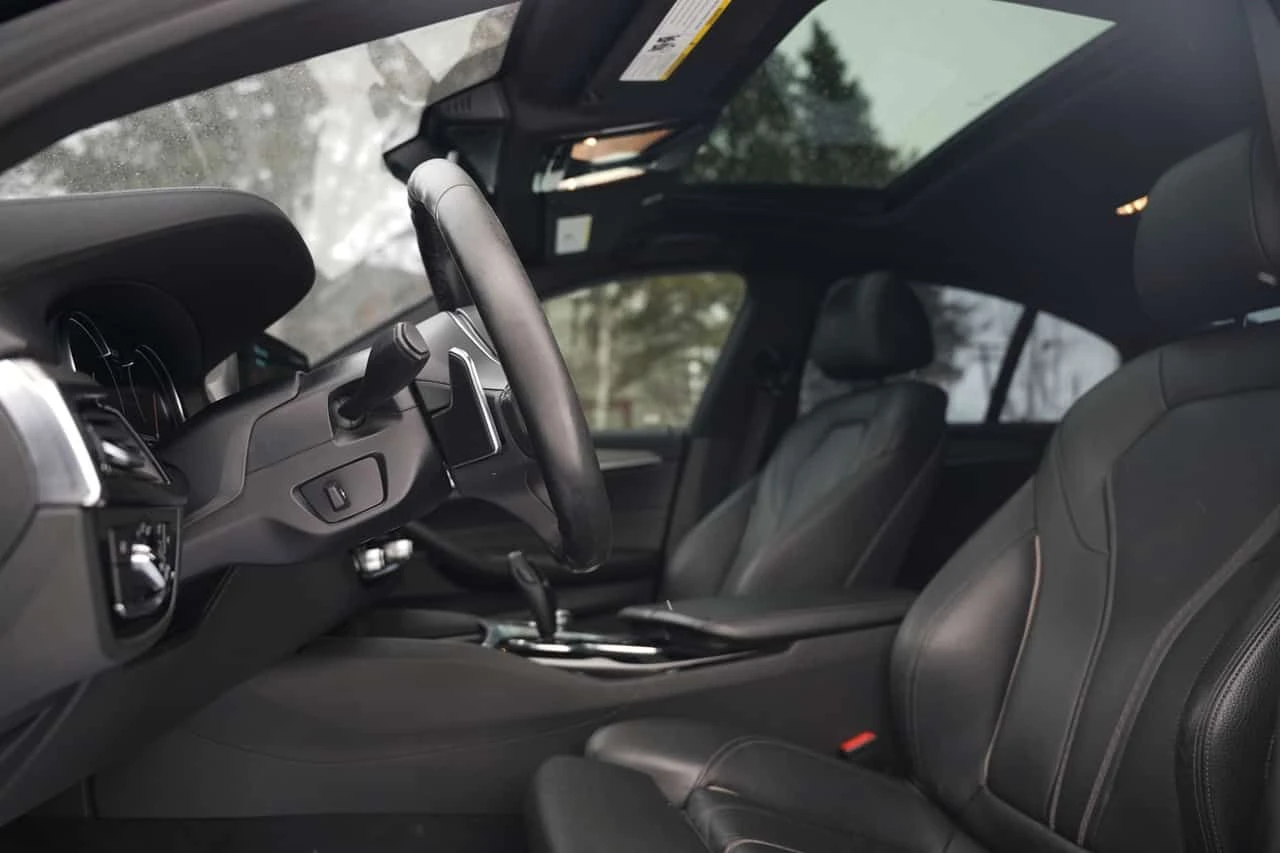 BMW 540 xDrive /360/Harman Kardon/M Пакет , снимка 13 - Автомобили и джипове - 54380831