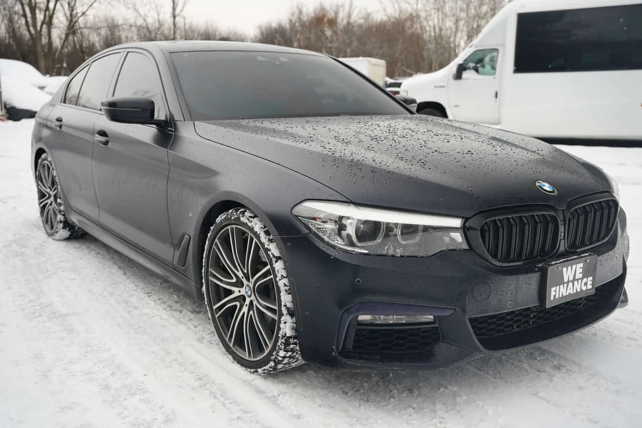 BMW 540 xDrive /360/Harman Kardon/M Пакет , снимка 3 - Автомобили и джипове - 54380831