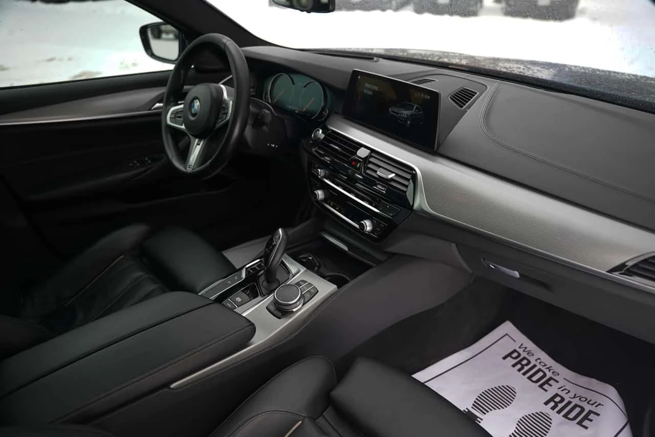 BMW 540 xDrive /360/Harman Kardon/M Пакет , снимка 12 - Автомобили и джипове - 54380831