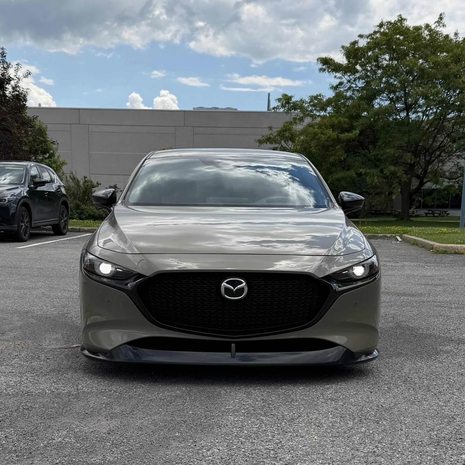 Mazda 3 Sport Suna * CARFAX * АВТО КРЕДИТ * , снимка 2 - Автомобили и джипове - 55015886