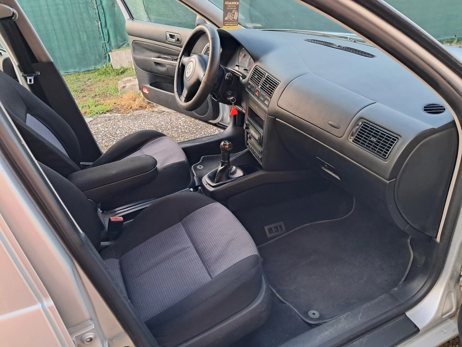 VW Golf 1.9 ТДИ, снимка 7 - Автомобили и джипове - 55188681