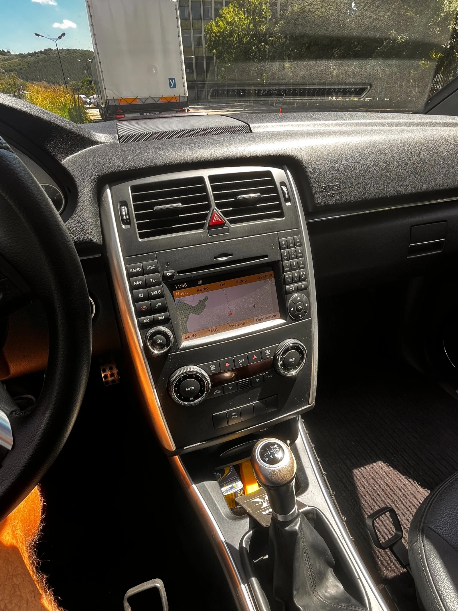 Mercedes-Benz B 200, снимка 15 - Автомобили и джипове - 55422177