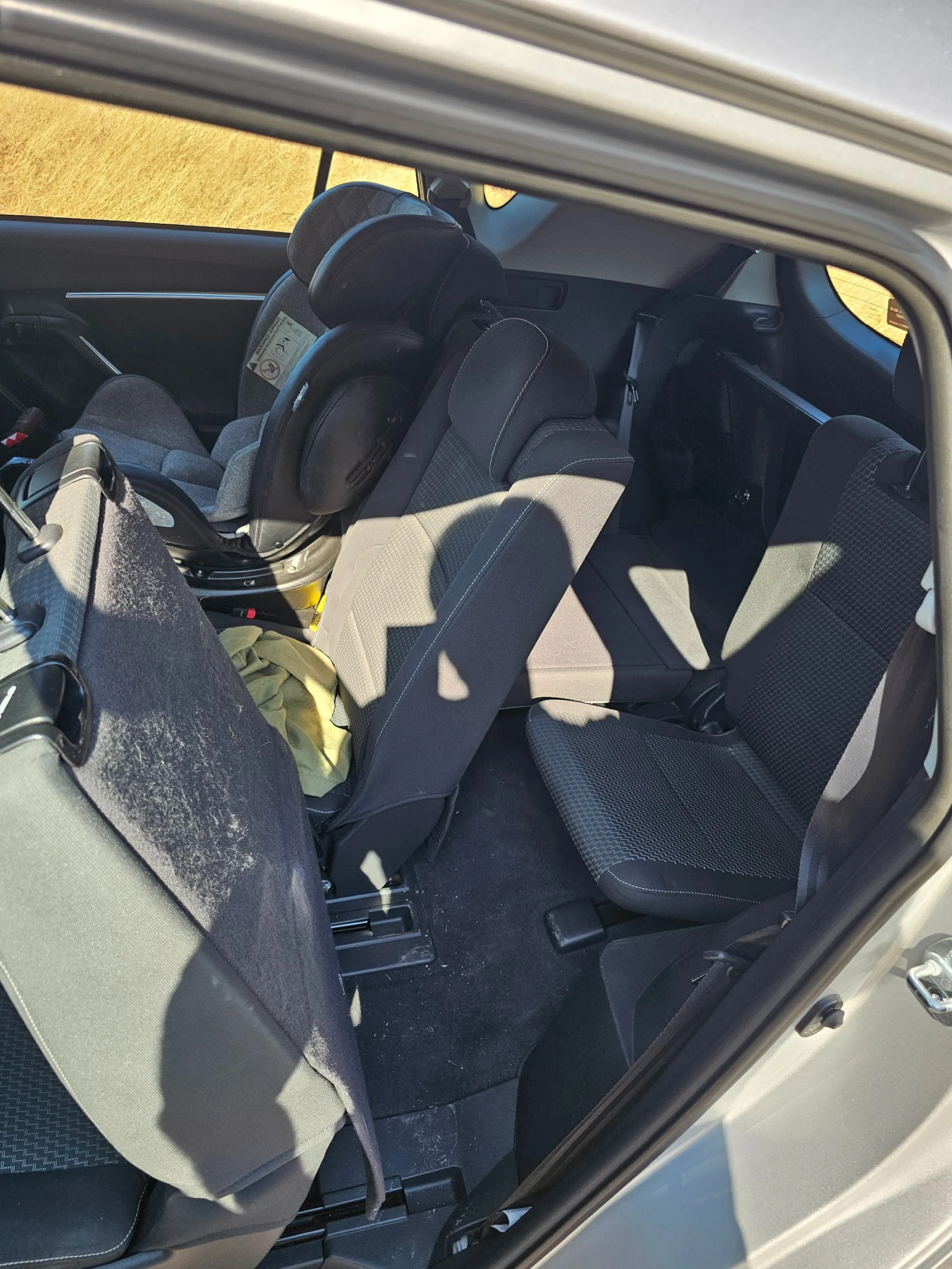 Toyota Verso, снимка 12 - Автомобили и джипове - 55606181