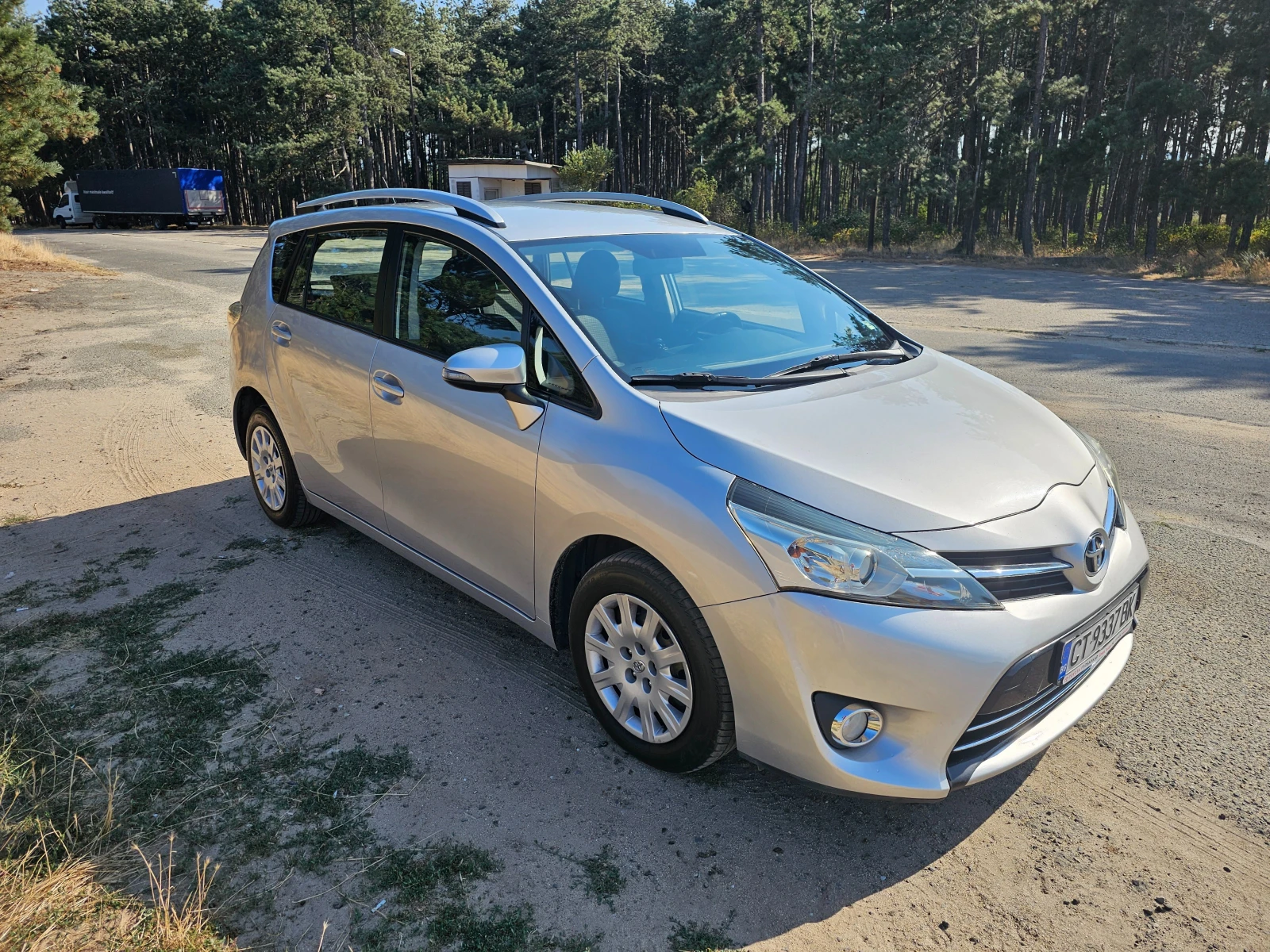 Toyota Verso, снимка 6 - Автомобили и джипове - 55606181
