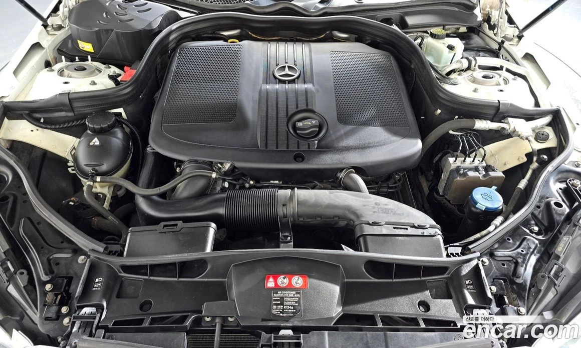 Mercedes-Benz E 220 E220 Bluetec Avantgarde Sport, снимка 6 - Автомобили и джипове - 56122880