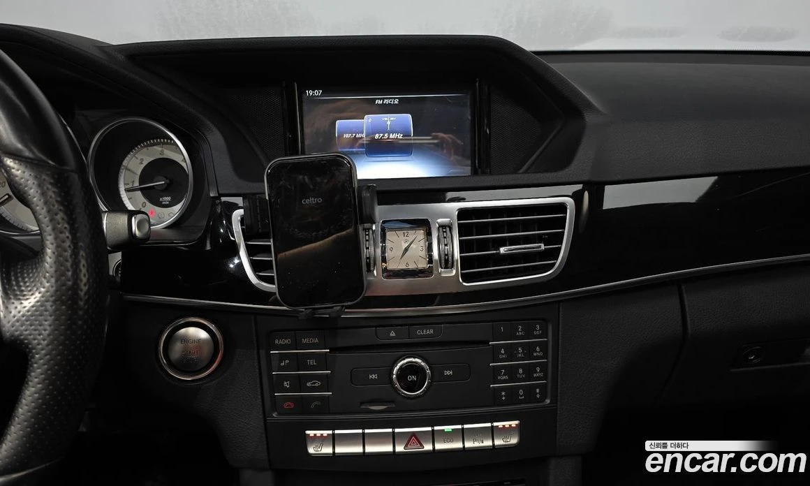 Mercedes-Benz E 220 E220 Bluetec Avantgarde Sport, снимка 12 - Автомобили и джипове - 56122880
