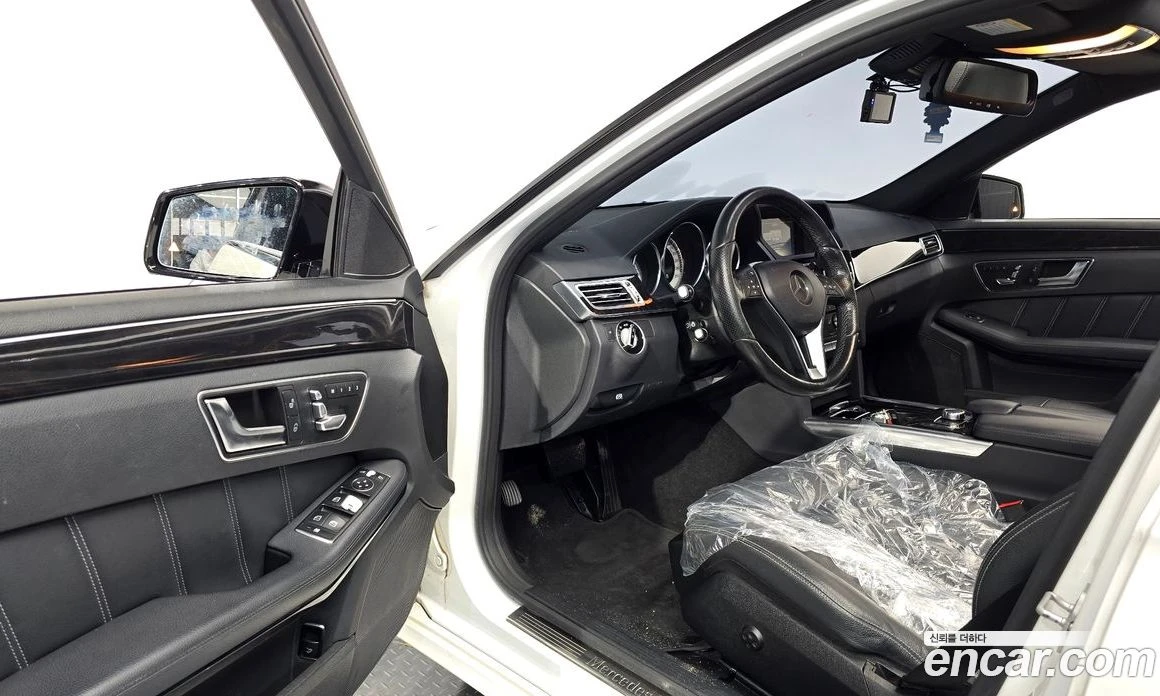 Mercedes-Benz E 220 E220 Bluetec Avantgarde Sport, снимка 10 - Автомобили и джипове - 56122880