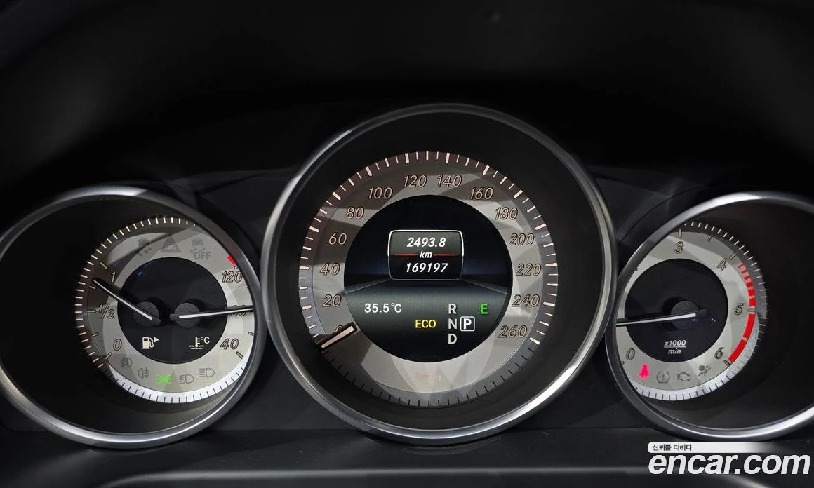 Mercedes-Benz E 220 E220 Bluetec Avantgarde Sport, снимка 8 - Автомобили и джипове - 56122880