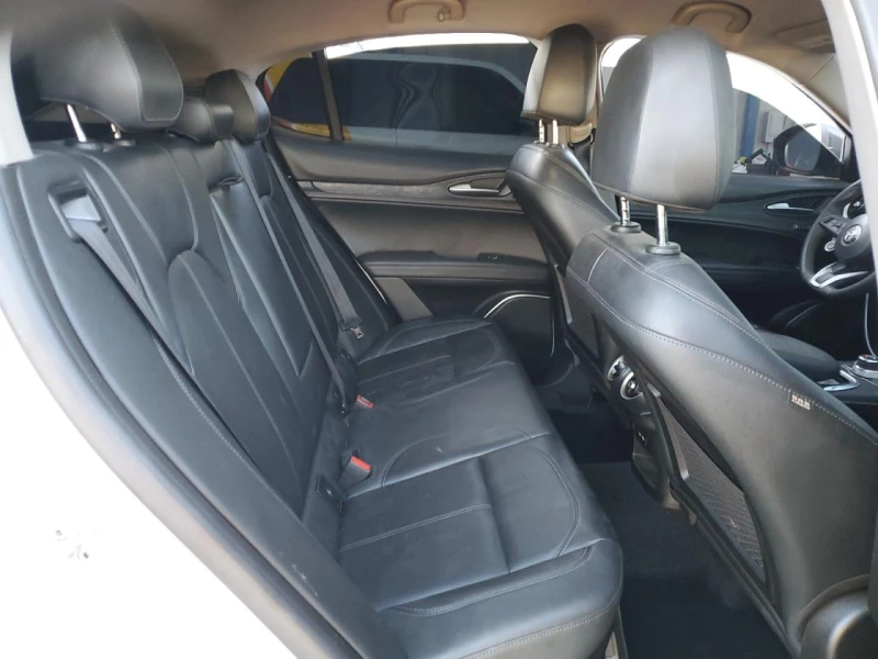 Alfa Romeo Stelvio RWD* COMPASS* ПОДГРЕВ, снимка 11 - Автомобили и джипове - 52841796