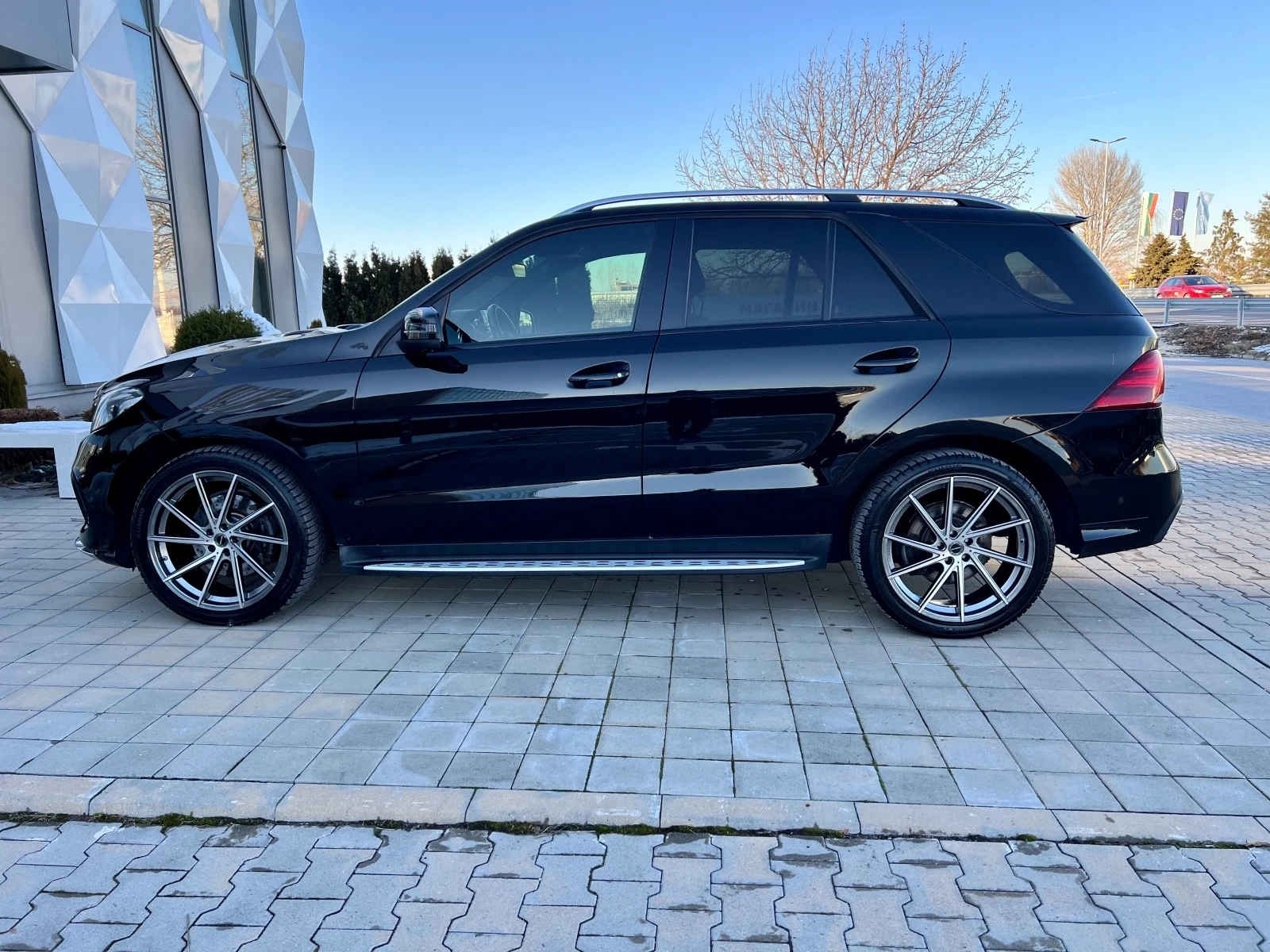 Mercedes-Benz GLE 350 AMG-9G-TRONIC-360-КАМ-ПАНОРАМА-С.КНИЖКА-ПОДГРЕВ - изображение 8