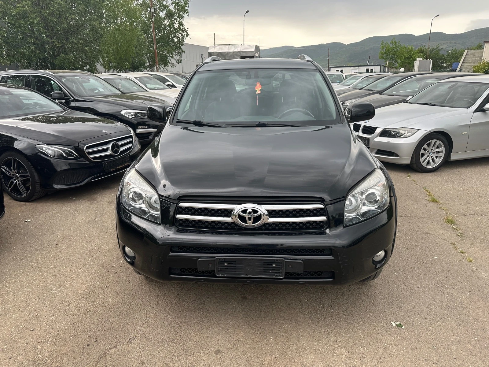 Toyota Rav4 2.2D - изображение 5