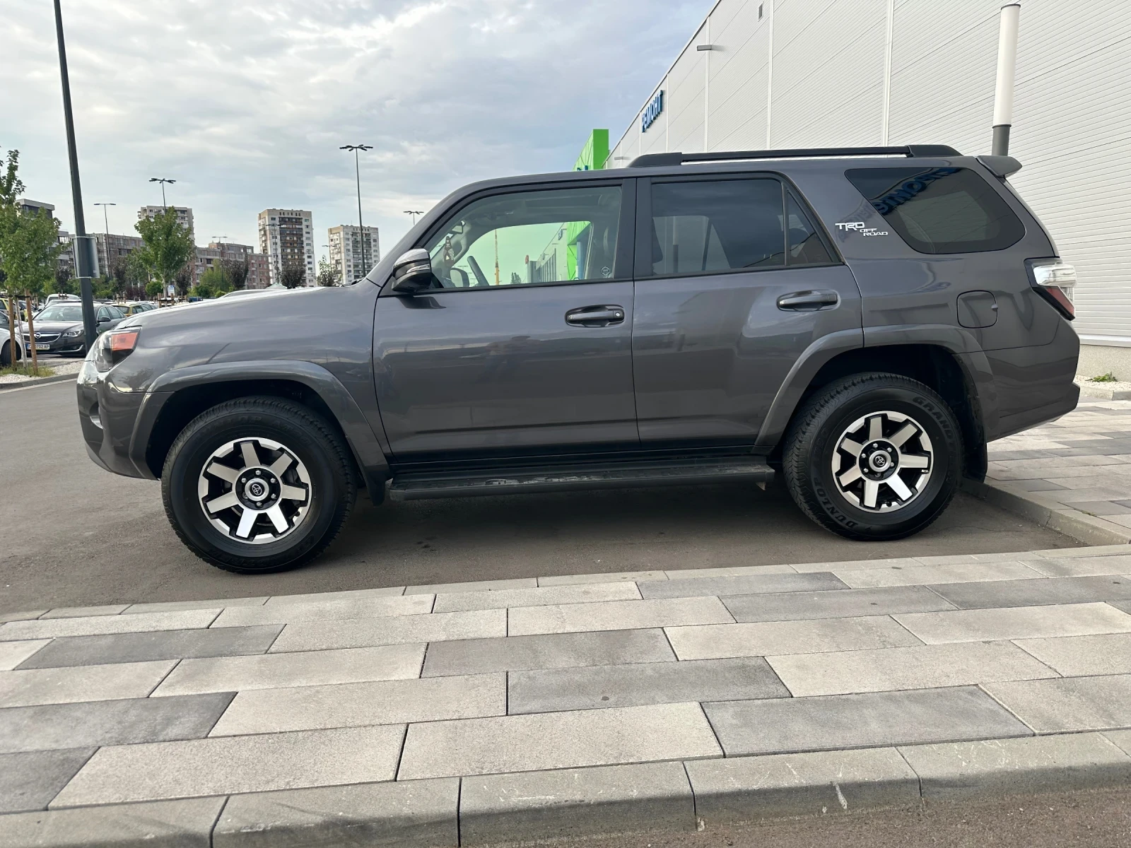 Toyota 4runner TRD Offroad Premium - изображение 3