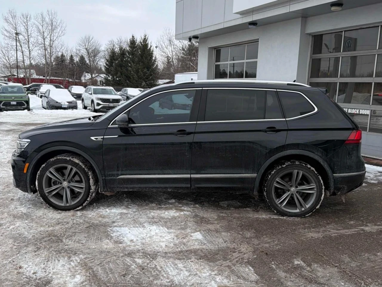VW Tiguan Highline* Pano* 360view* Подгрев* Keyless Entry*  - изображение 2